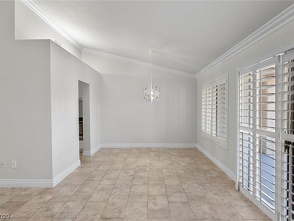 5th image of 2644 Highvale Dr