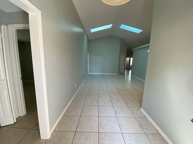 322 Riunite Cir — Photo 4