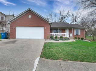 424 Buckman Station Ct, Simpsonville, KY 40067