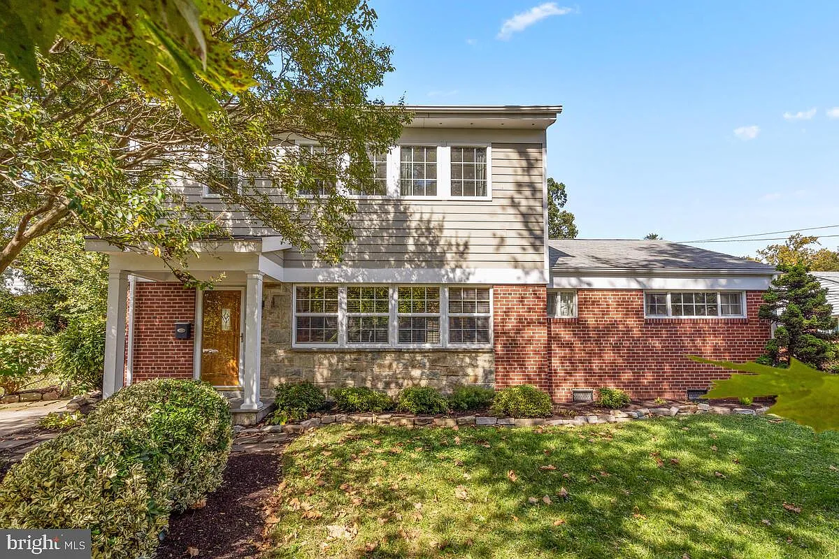 4102 College Heights Dr photo 1