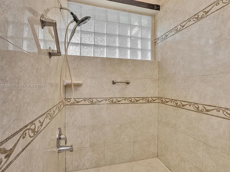 8813 Paradise Ct — Photo 27
