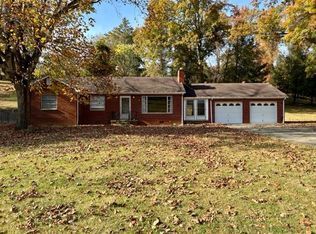 1664 Spring Valley Dr, Huntington, WV 25704