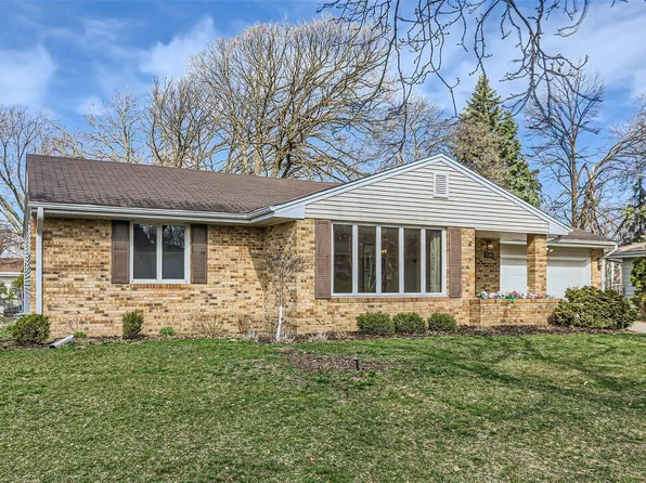 7370 Lyric Ln NE, Fridley, MN 55432