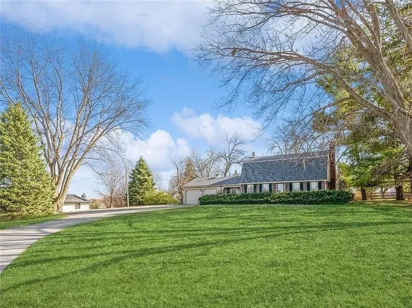 2658 8th St SW, Altoona, IA 50009