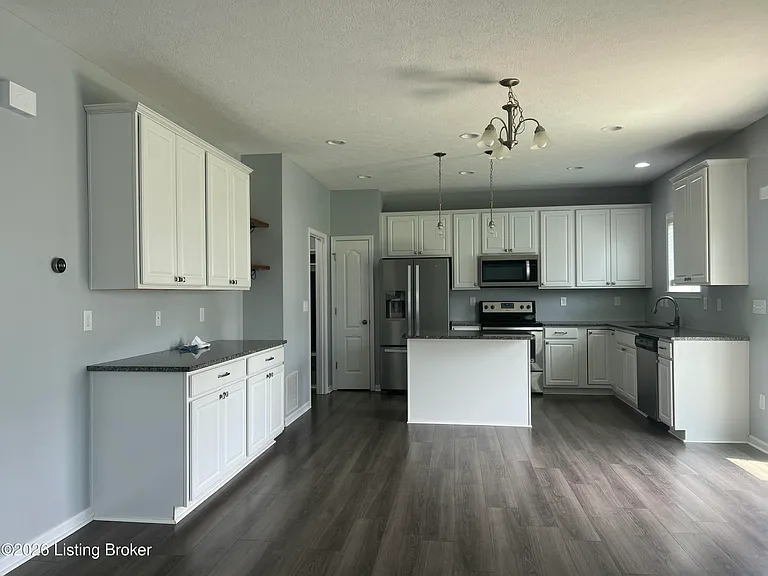 5057 Tealwood Dr — Photo 5