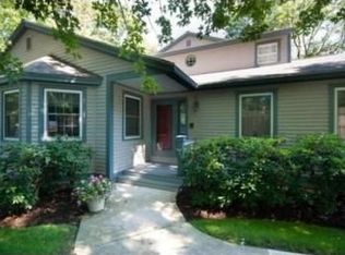 45 Shawsheen Rd UNIT 1, Bedford, MA 01730