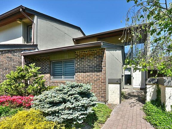 2nd image of 120 Estate Drive