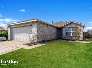 1023 Hampton Dr, Forney, TX 75126