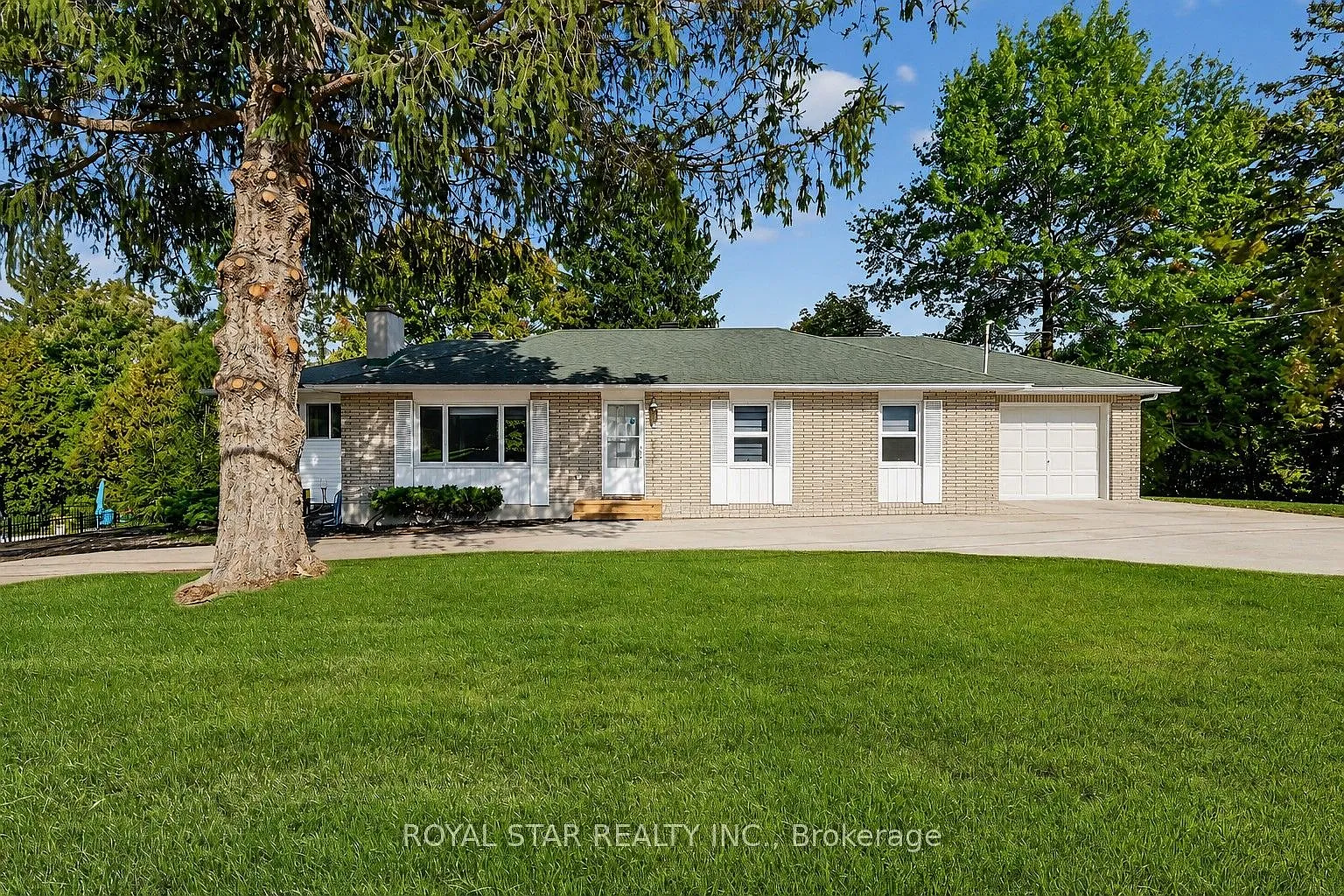 4 bed, $3,850 — Photo 2