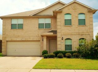 10400 Devin Ln, Hurst, TX 76053