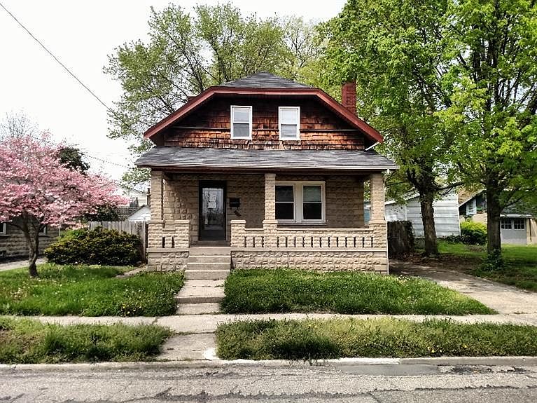 1st image of 636 Blanche Ave