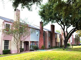 8758 Wilcrest Dr, Houston, TX 77099