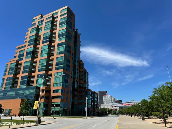 222 E Witherspoon St Unit 806, Louisville, KY 40202