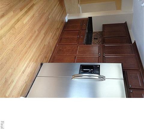 2nd image of 5048 Langlewood Dr