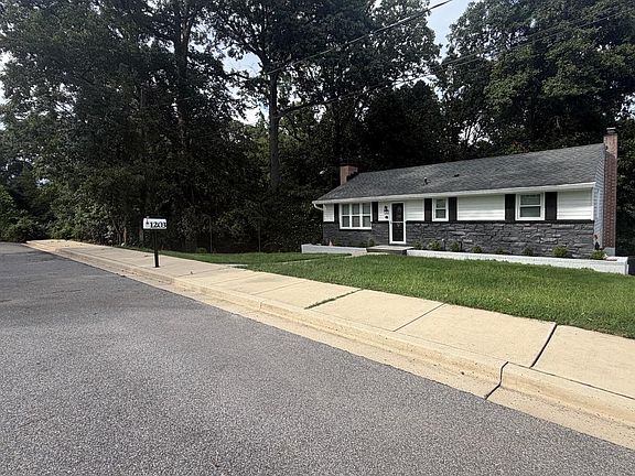 2nd image of 1203 Rosedale Ave