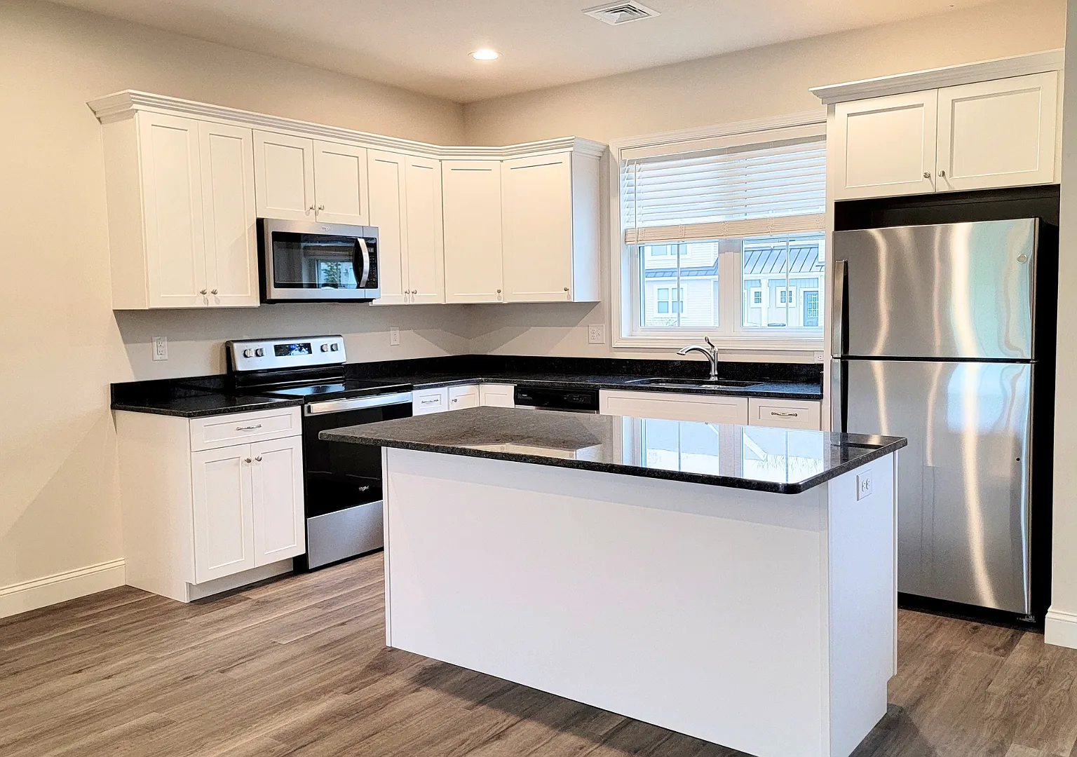 2 bed, 2.5 bath, 1230 sqft, $1,750 — Photo 3