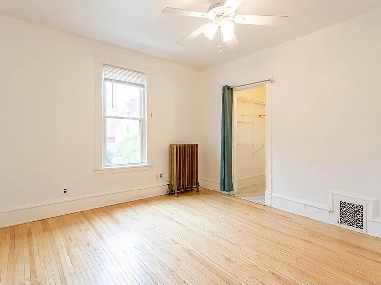 918 W 26th St #2 — Photo 5