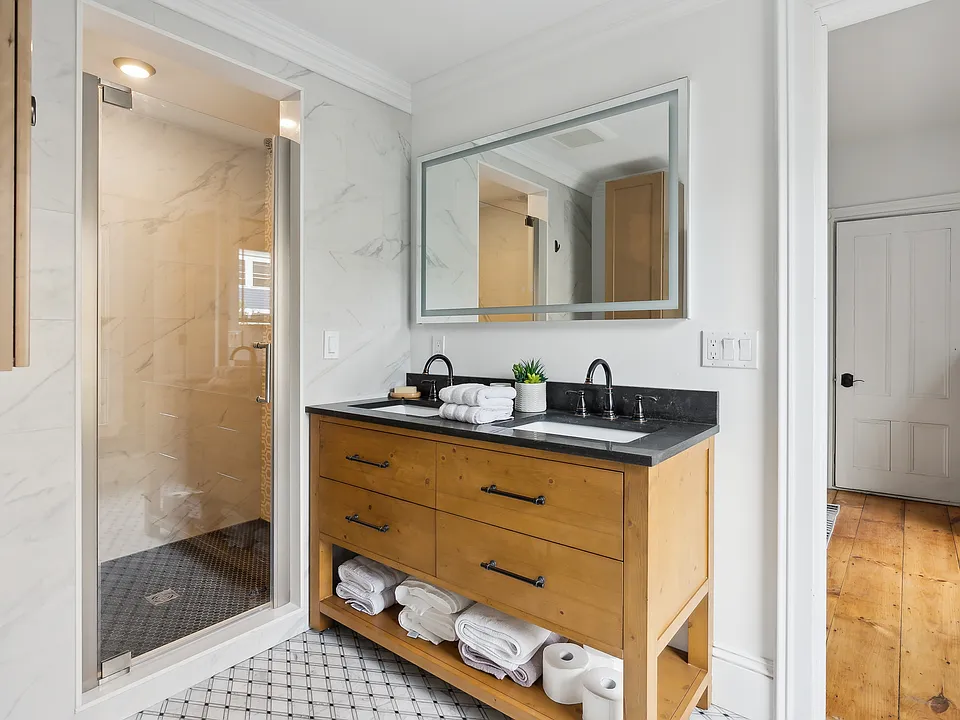 32 Wilson St #2