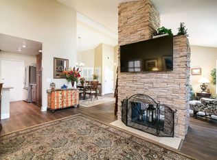 10480 Strathmore Dr, Santee, CA 92071