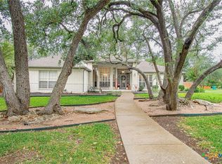 2 Holly Cv, Morgans Pt Resort, TX 76513