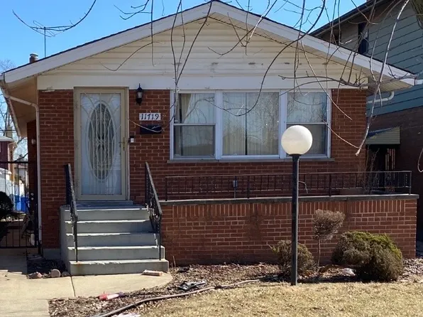 11719 S Laflin St, Chicago, IL 60643