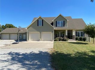 18937 State Rte W, Cosby, MO 64436