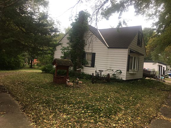 3rd image of 736 9th St N