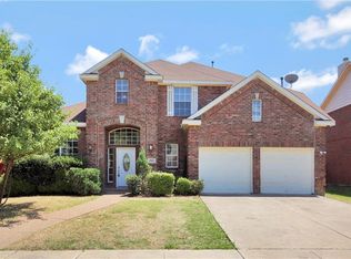 2811 Atrium Dr, Grand Prairie, TX 75052