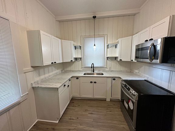 2nd image of 310 Union Ave