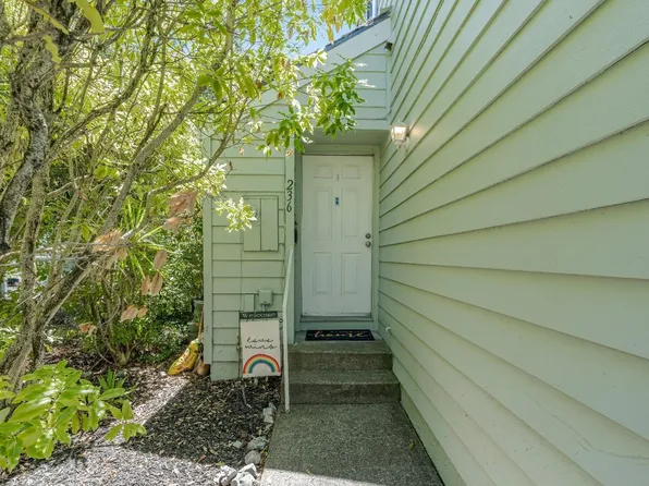 236 Courtyards E, Windsor, CA 95492