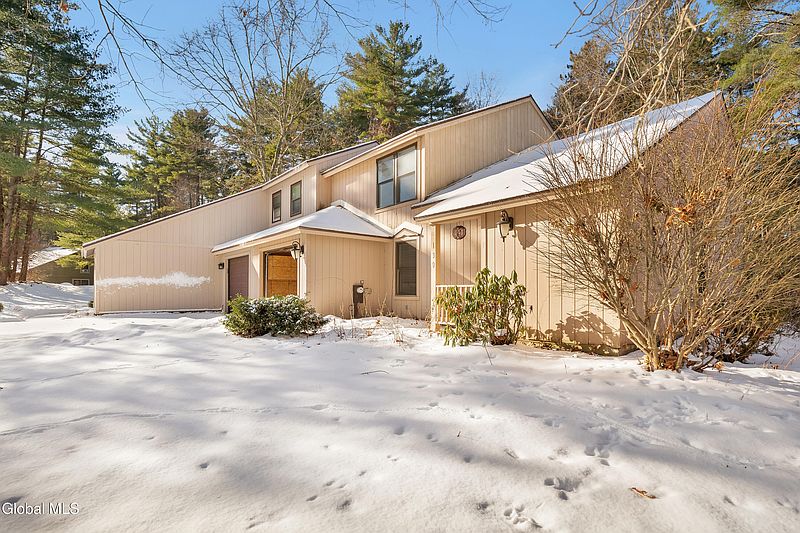 3rd image of 130 Thimbleberry Road