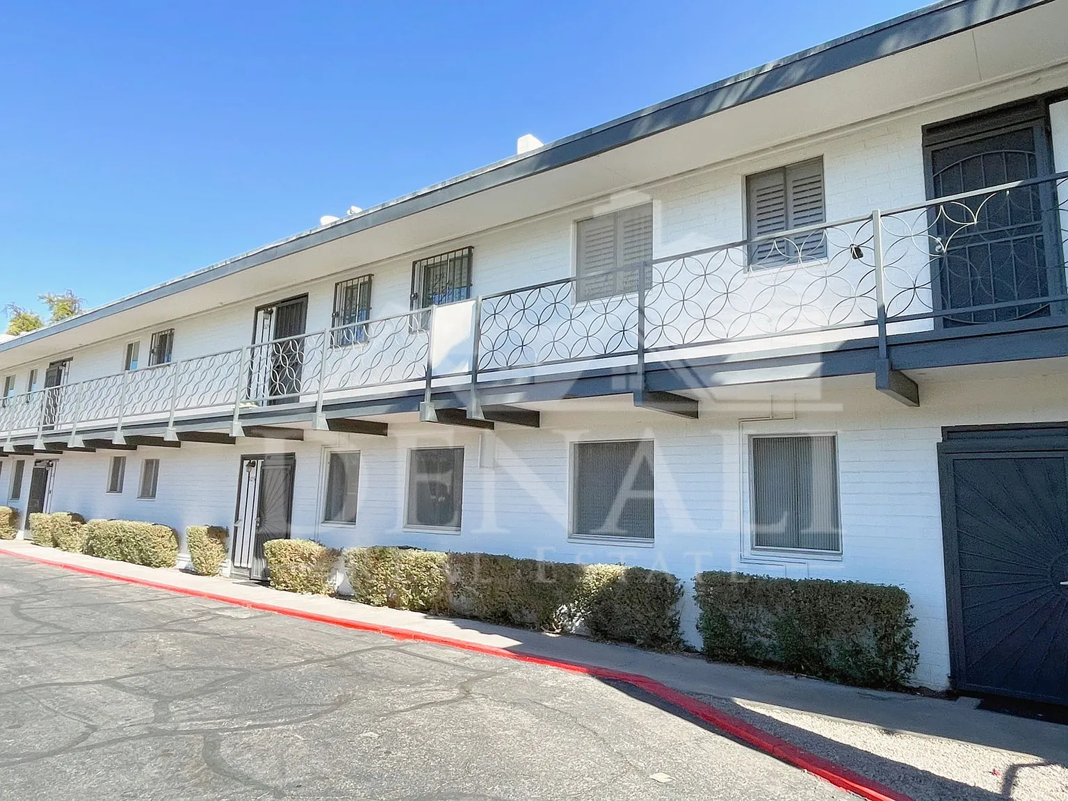 1 bed, 1.0 bath, 869 sqft, $1,700 — Photo 2