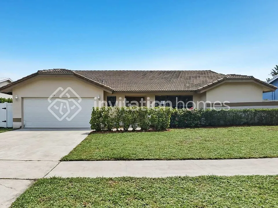 378 N Country Club Blvd