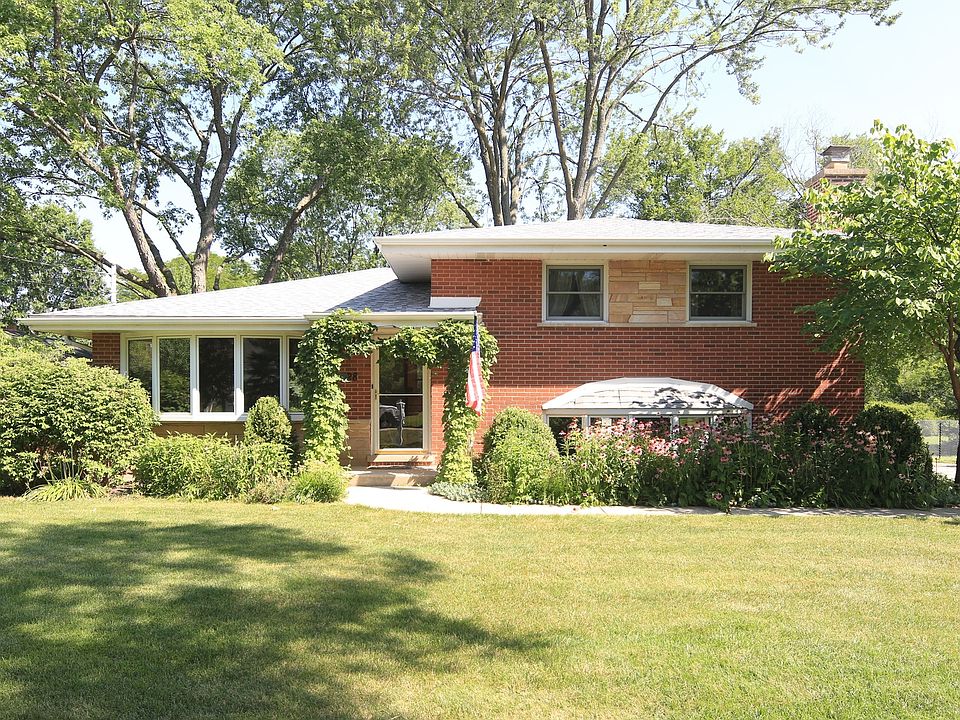 1st image of 928 W 58th St
