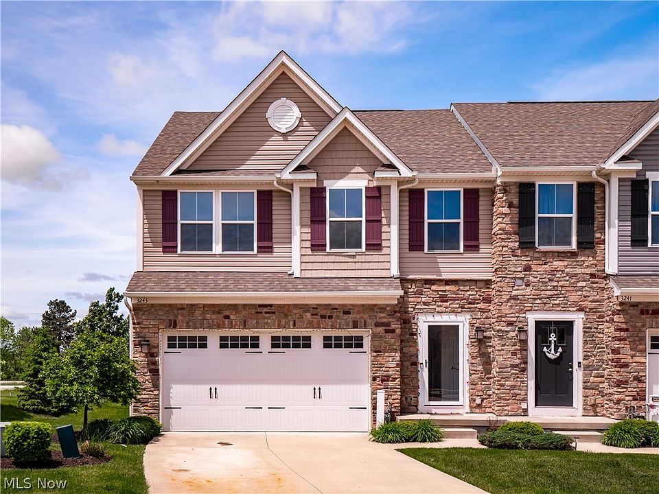 1st image of 3243 Broadleaf Way