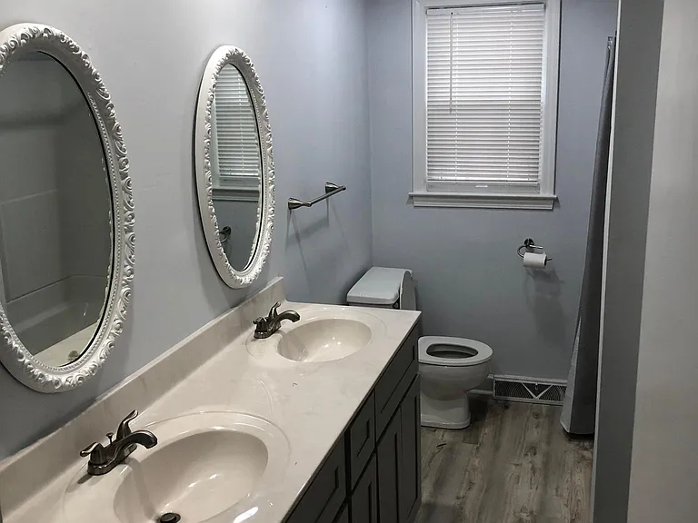 310 W Blackbeard Rd — Photo 9