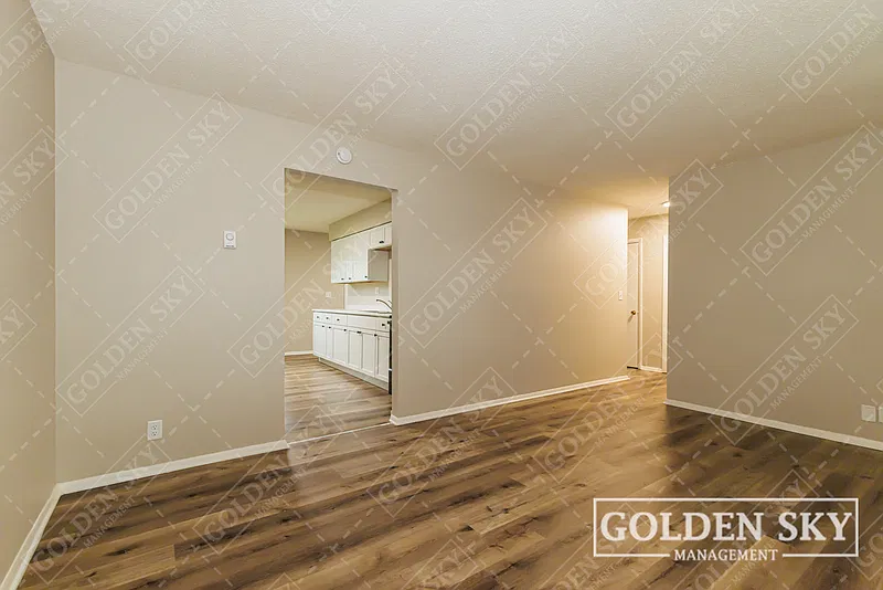 2 bed, 1.0 bath, 841 sqft, $825 — Photo 3