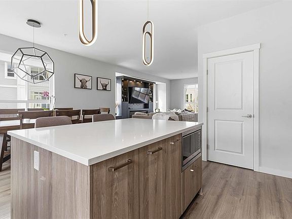 5th image of 8335 Nelson St #116