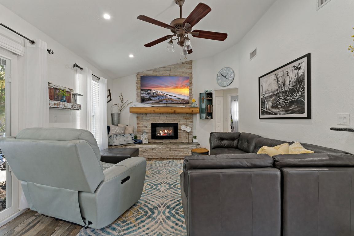 next background image