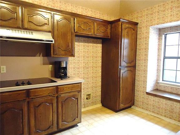 5th image of 3305 Westgrove Dr