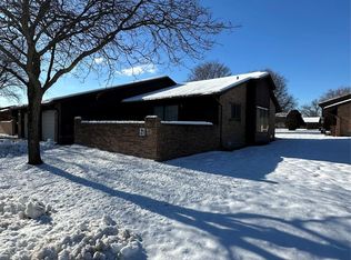 26471 Summerdale Dr #155, Southfield, MI 48033