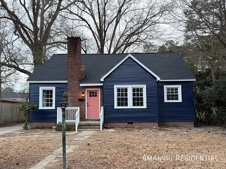 1602 Waverly Ave — Photo 1