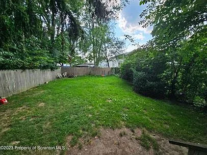 108 Penn St — Photo 13