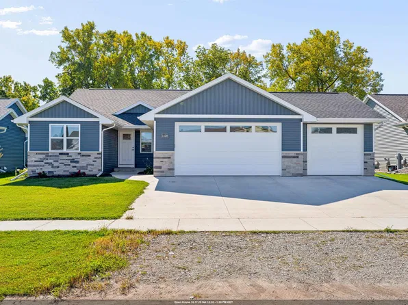 1528 Liberty Ave, Neenah, WI 54956