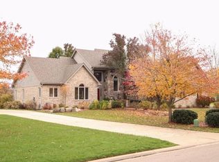 1725 Stonebridge Dr S, Ann Arbor, MI