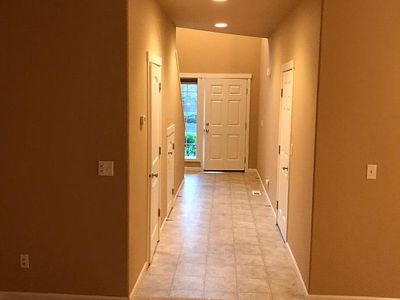 5th image of 9505 NE 73rd St