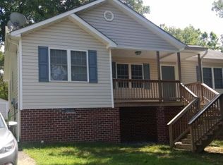 2650 Hatchett Rd, Petersburg, VA 23803