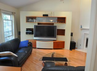 741 Alsace Cir, Buffalo Grove, IL 60089