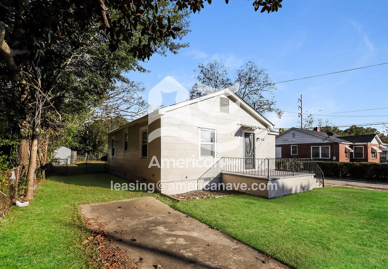 2 bed, 1.0 bath, 1499 sqft, $1,024 — Photo 2