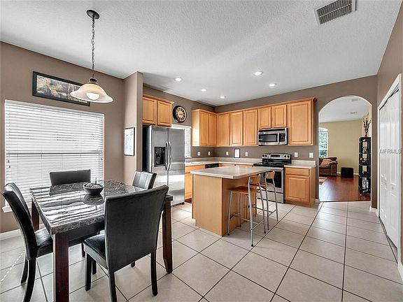 5th image of 332 Marathon Ln